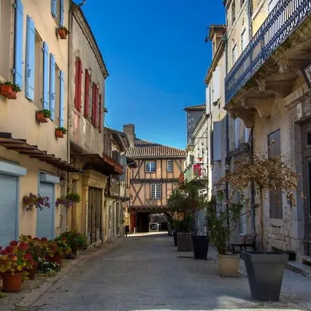 Maison St. Clair 度假居 *