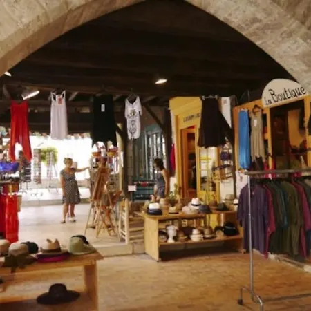 Maison St. Clair 度假居 *