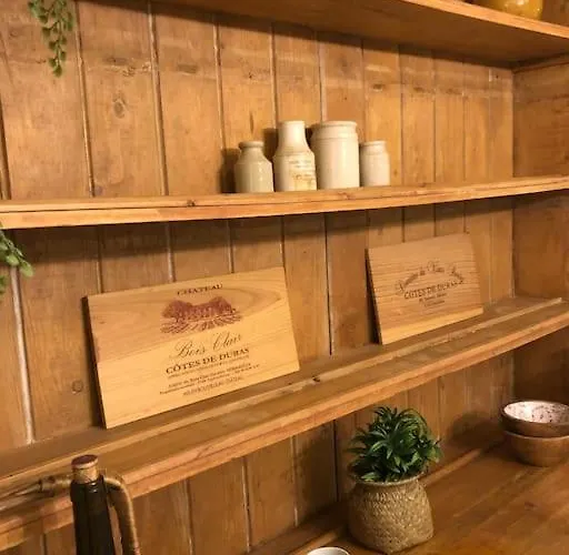 Maison St. Clair * مونفلاكين